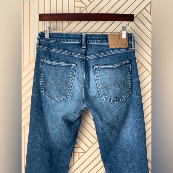 🍀3/$30 American Eagle 30 x 32 Airflex Slim Straight medium Wash Denim Blue Jeans - Picture 4 of 9